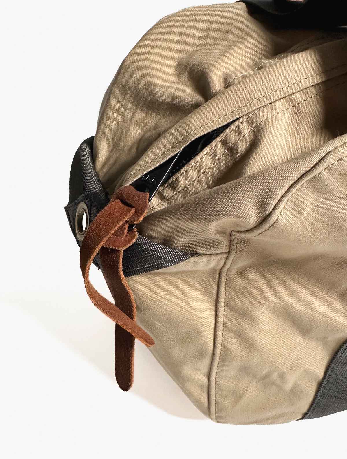 Gregory USA, Pacific Beach Duffle Bag, Tan